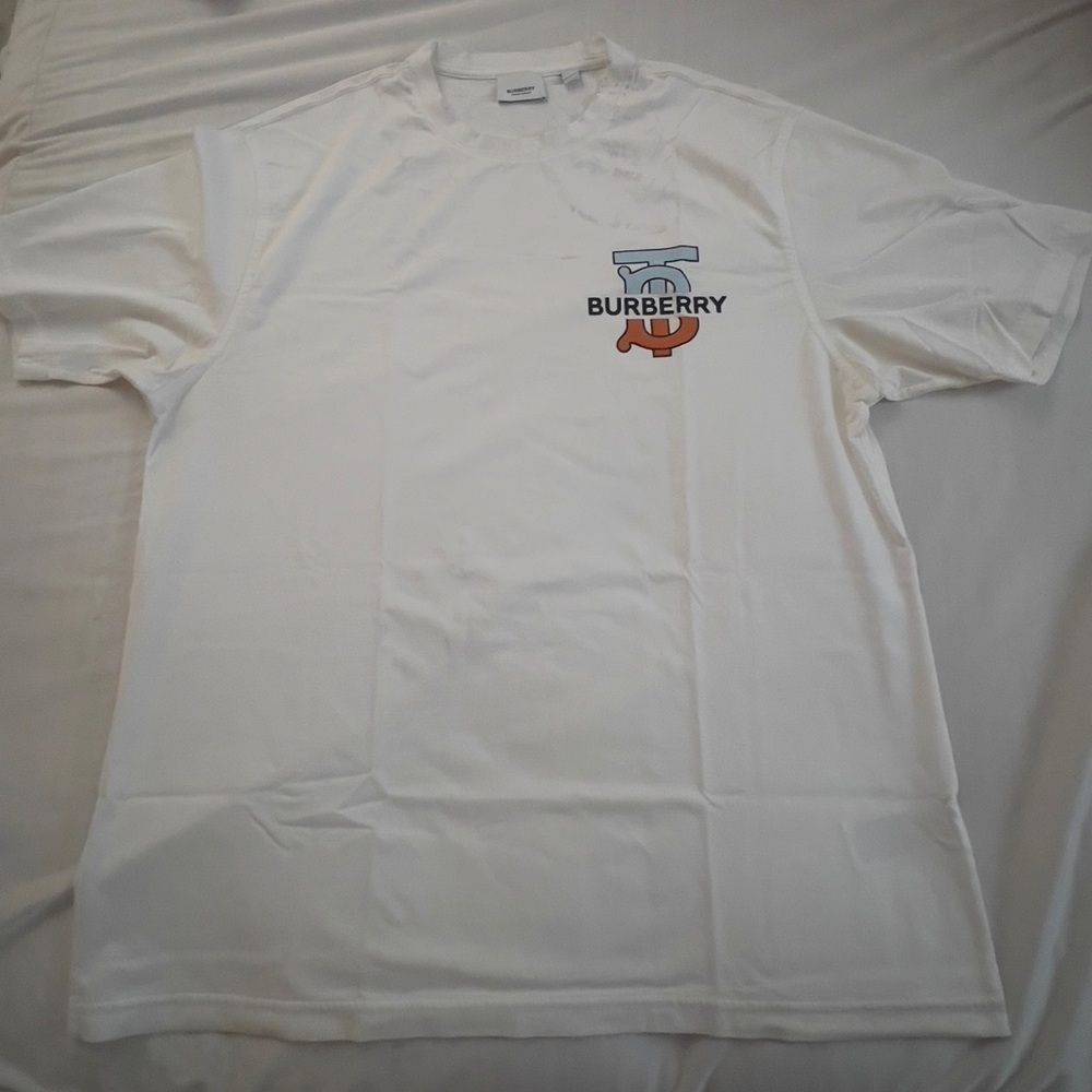 Burberry Tshirt TB Logo